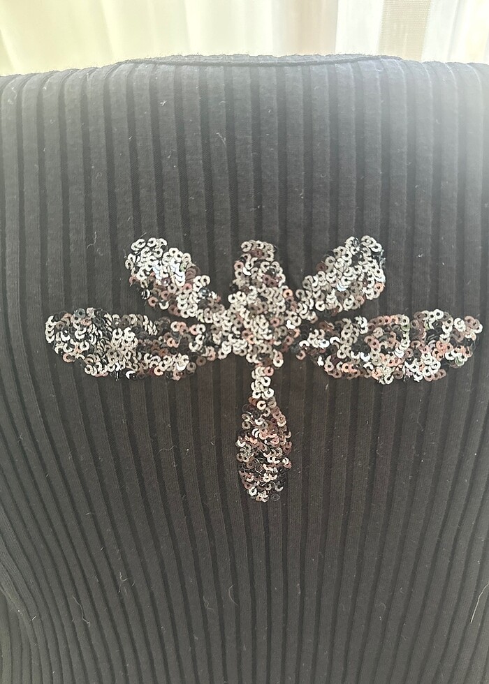 Bir kez giyildi yepyeni - Görsel 3