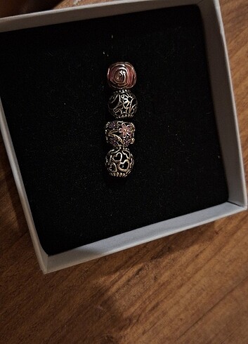 Beden PANDORA CHARM