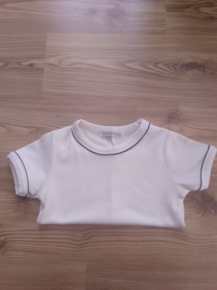 Gri Kenarlı Beyaz kız çocuk krop tişört - Görsel 2