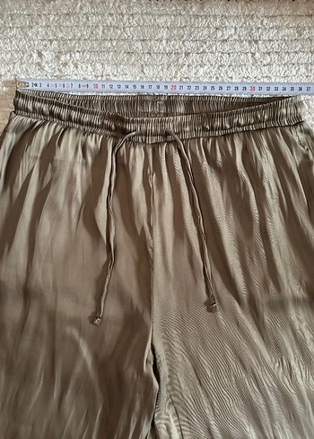 LC Waikiki Bej Piliseli Midi Kadın Pantolon