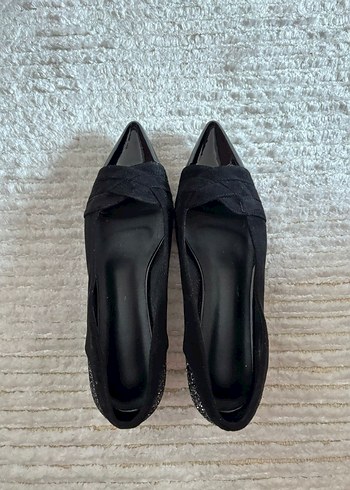 Siyah Pilili Stiletto Topuklu Kadın Ayakkabı