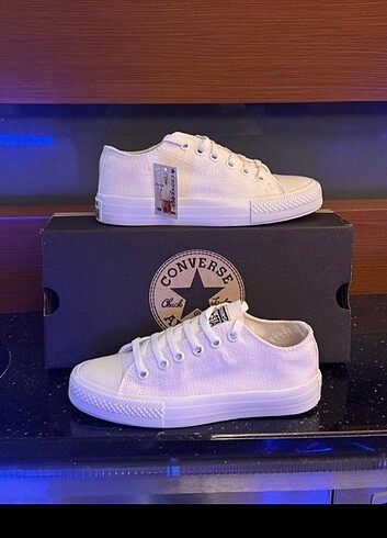 39 Beden beyaz Renk Converse Bilek 36/40 Arası Numaralar