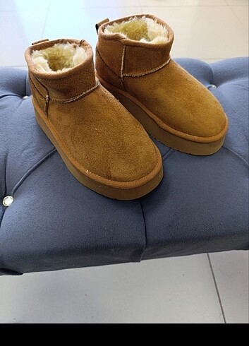 UGG Ultramini Platform 