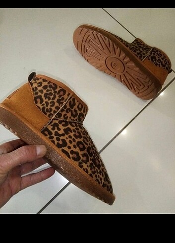 UGG Ultramini Leopar (36/40 Arası Numaralar)