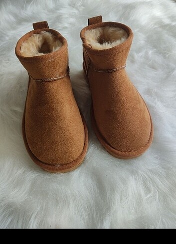 37 Beden UGG Ultramini 