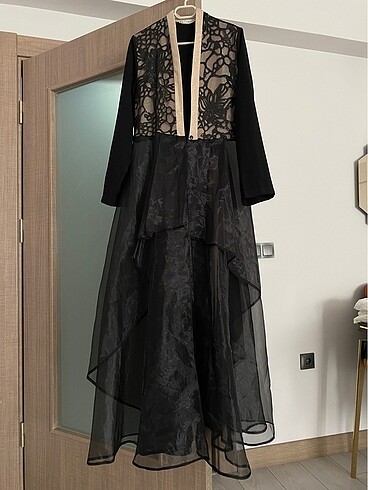 siyah tül detaylı abaya