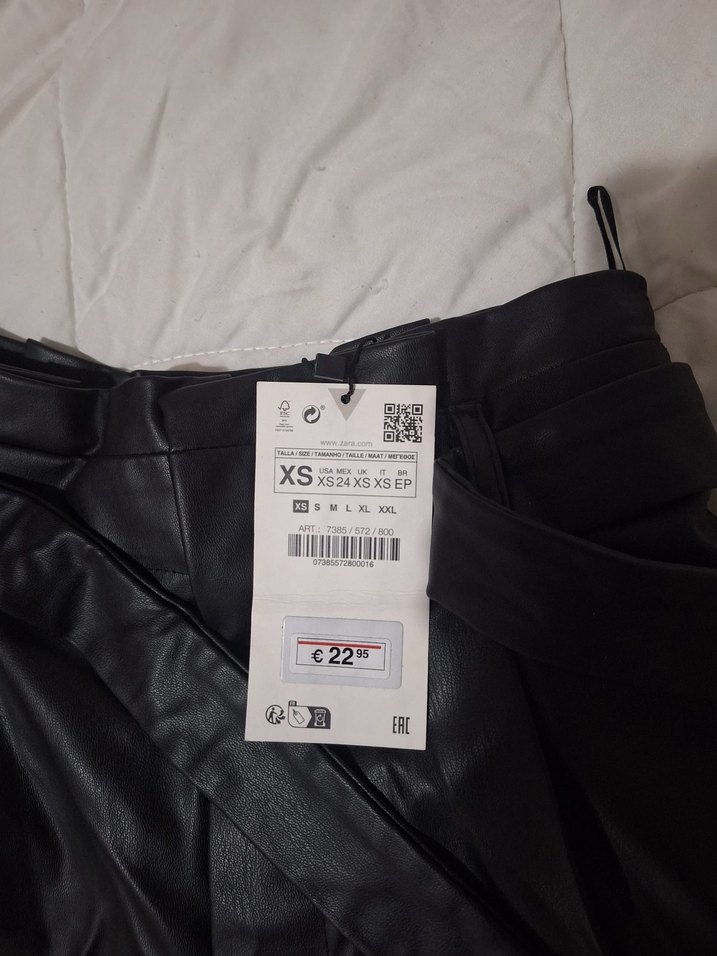 Zara Siyah Deri Şort - Görsel 5