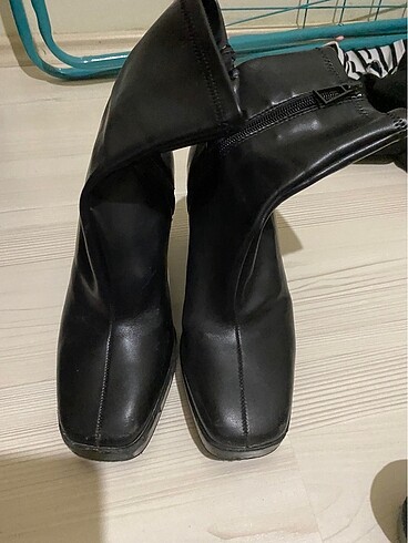35 Beden Stradivarius bot