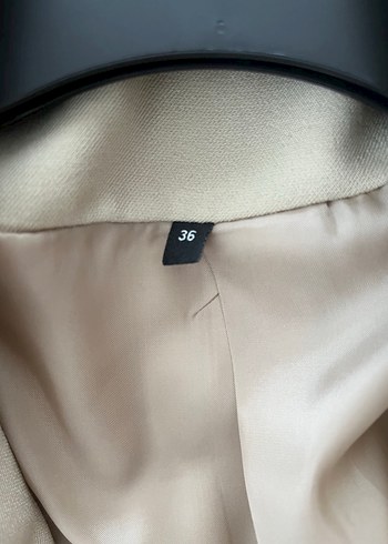 36 Beden Bej Düğmeli Kadın Blazer Ceket