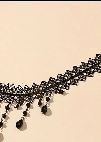 Siyah İşlemeli Gotik Boncuklu  Kolye - Görsel 2