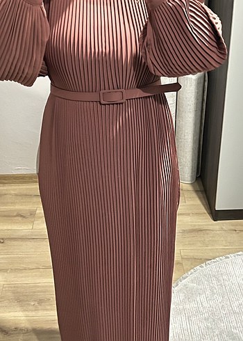 Pembe Piliseli Uzun Kadın Elbisesi - Görsel 7