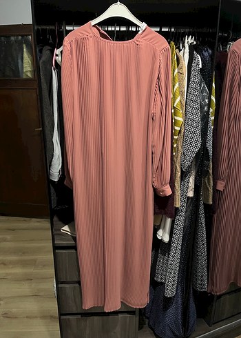 Pembe Piliseli Uzun Kadın Elbisesi - Görsel 3