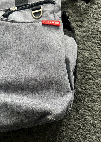 Gri Skip Hop Bebek Çantası - Görsel 6