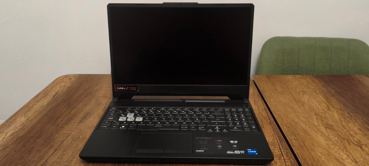 ASUS TUF Gaming F15 FX506HC-HN375 laptop - Görsel 4