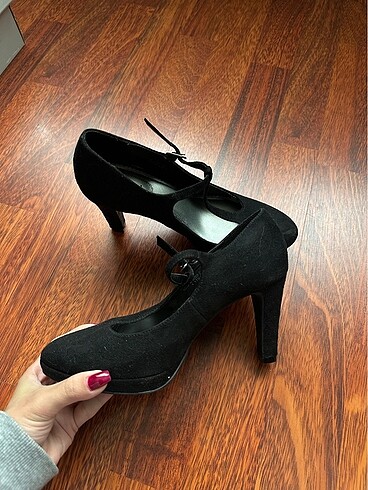 Topuklu ayakkabı - Görsel 2