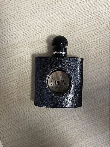 BLACK OPİUM PARFÜM ŞİŞESİ