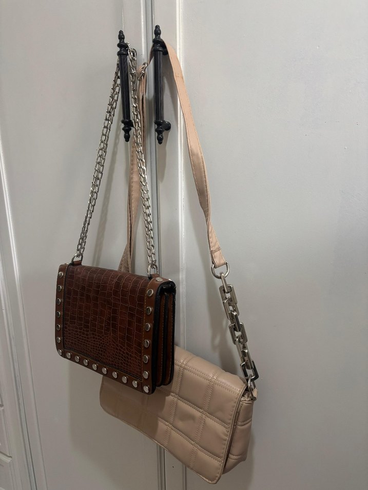 Zincir Detaylı Kahverengi Deri Çanta - Görsel 3