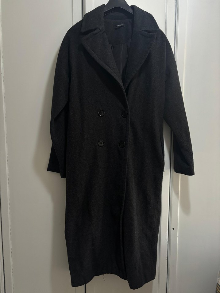 Gri Düğmeli Kaban - Görsel 2