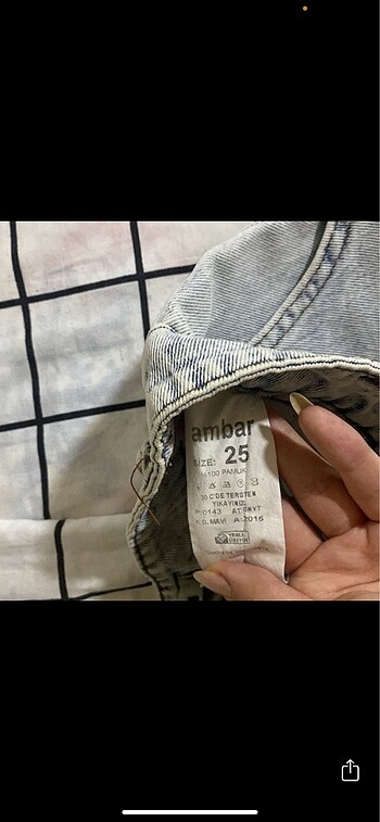 26 Beden Şort (ambar)