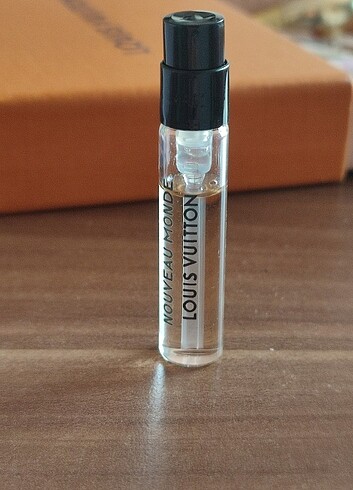 Nouveau monde Louis Vuitton 2ml