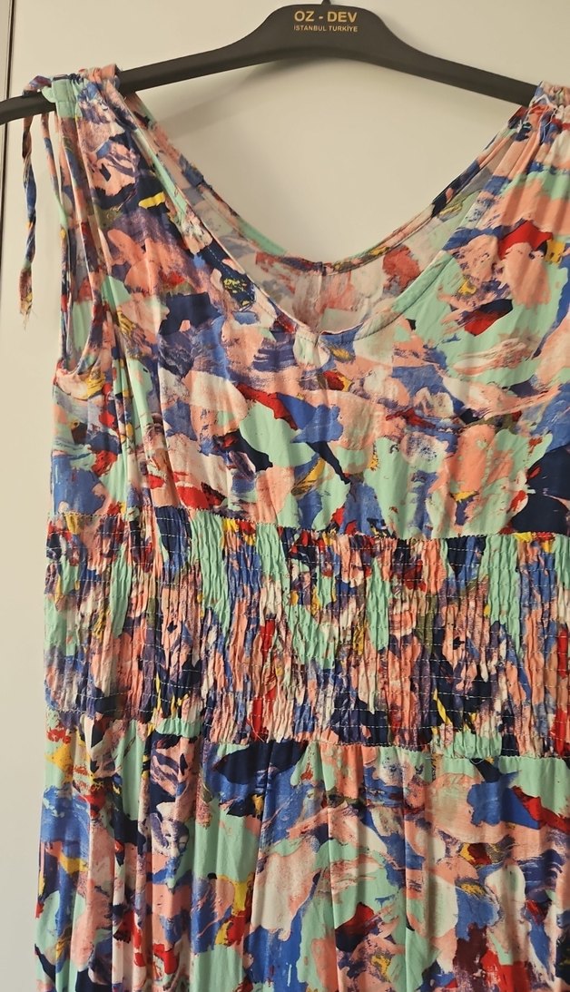 Renkli Pileli Bağcıklı Uzun Hamile Elbisesi - Görsel 3