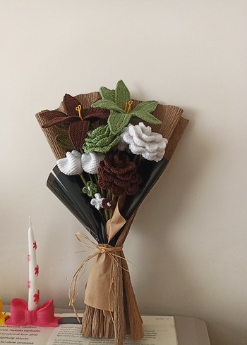 Solmayan Örgü Çiçek Buketi - Görsel 2
