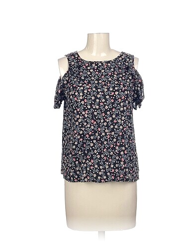 LC Waikiki Bluz %70 İndirimli.