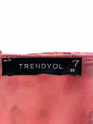 36 Beden çeşitli Renk Trendyol & Milla Kısa Elbise %70 İndirimli.