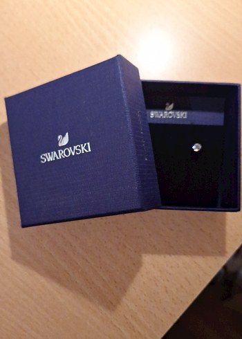 Swarovski Mini Beyaz Taşlı Küpe - Görsel 3