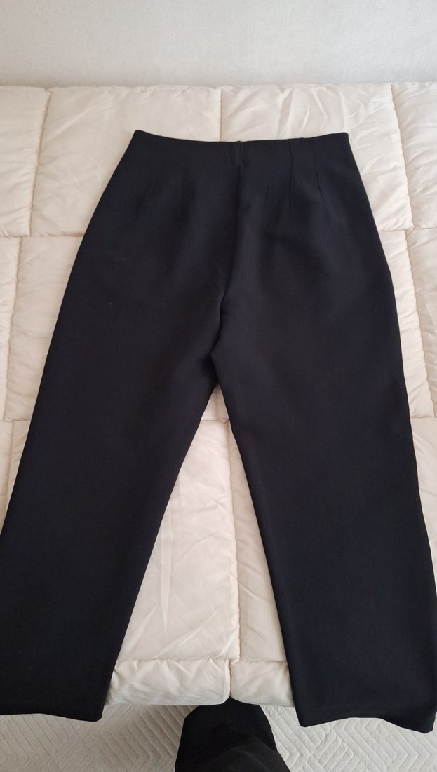 Stradivarius siyah kadin 40 beden kumas pantolon - Görsel 2