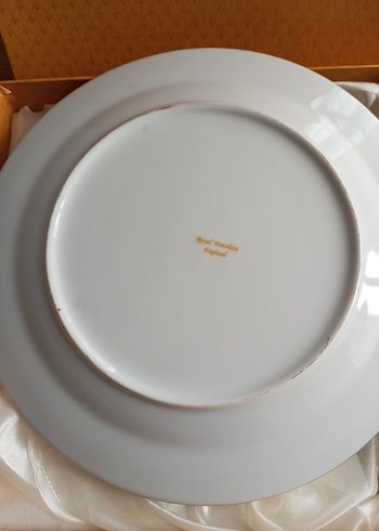 Altın Varaklı Baskili İngiliz porselen pasta tabağı - Görsel 4