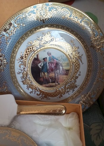 Altın işlemeli gri porselen tabak seti - Görsel 3