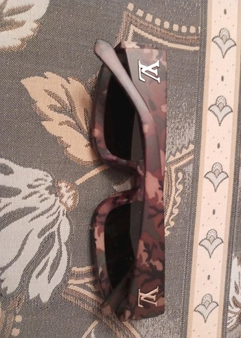 Louis Vuitton Kadın Gözlük Şık Kahverengi - Görsel 4