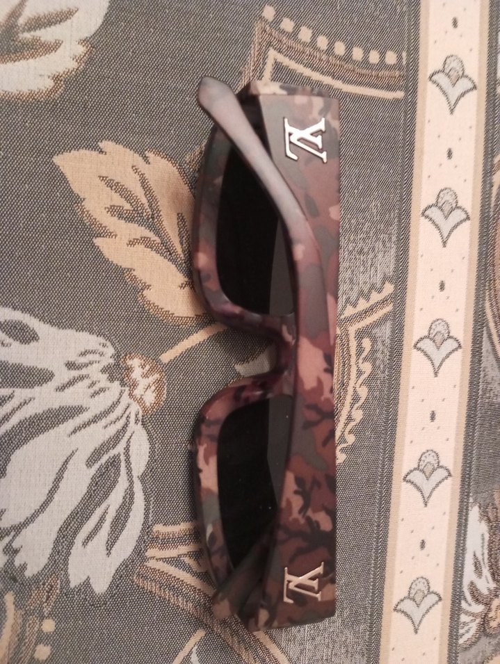 Louis Vuitton Kadın Gözlük Şık Kahverengi - Görsel 4