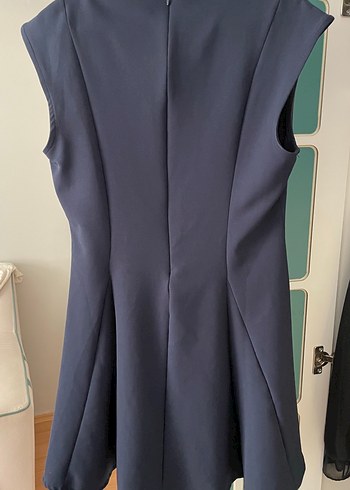 Lacivert V Yakalı Kolsuz kısa elbise - Görsel 2