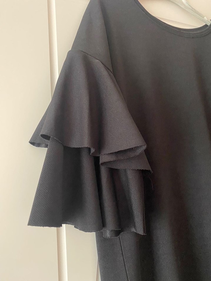 Siyah Midi Salaş Elbise Volan Kollu - Görsel 2