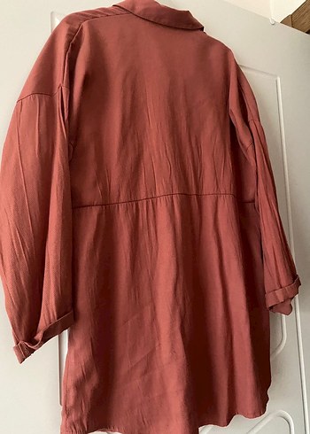 Düğmeli Bol Kesim Keten Gömlek - Görsel 2