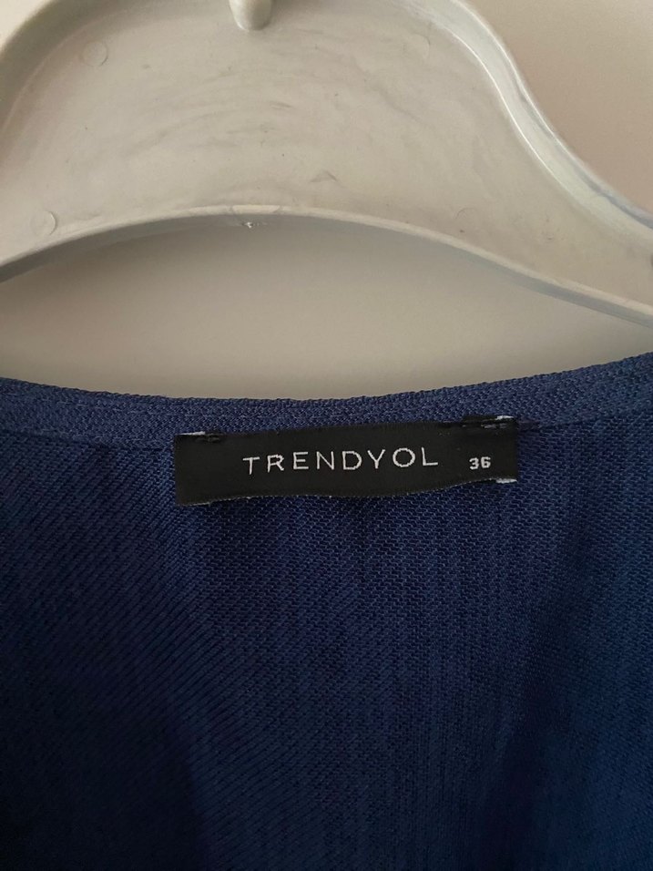 Lacivert Midi Keten Elbise, Fırfırlı V Yaka - Görsel 3