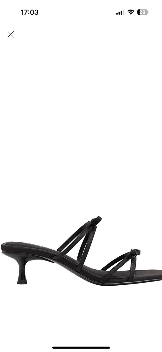 Fiyonk Detaylı Siyah Topuklu Sandalet - Görsel 2