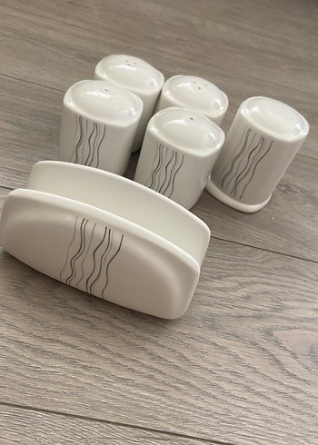 Gri Dalga Desenli Beyaz Tuzluk ve Biberlik Seti - Görsel 4