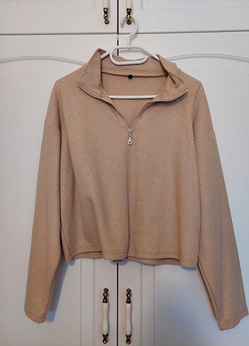 Camel renk fermuarlı uzun kollu sweat