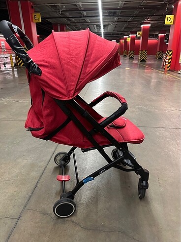9- 18 kg Beden kırmızı Renk Bebek arabası