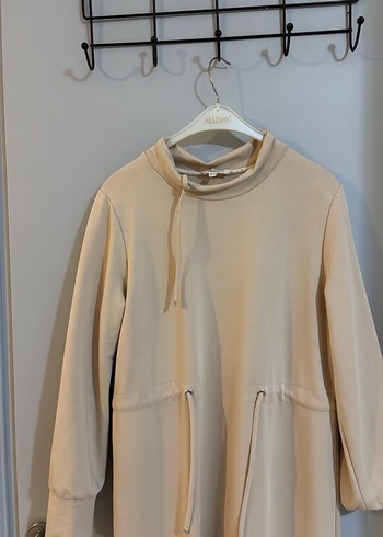 Bej Yüksek Yakalı Kadın Uzun Elbise Allday M beden - Görsel 2