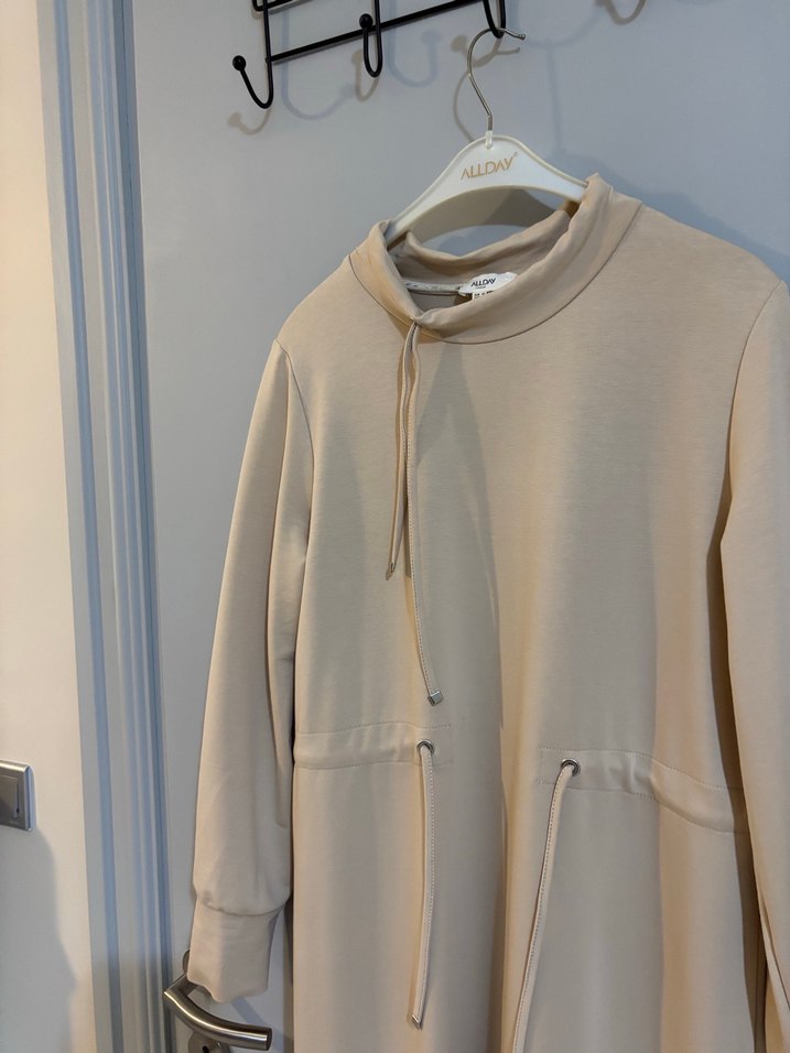 Bej Yüksek Yakalı Kadın Uzun Elbise Allday M beden - Görsel 4