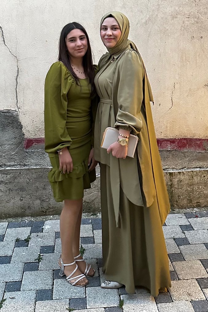 Uzun Kollu Haki Düğün Elbisesi - Görsel 4