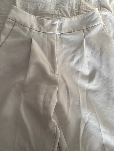 Zara carrot fit pensli beyaz pantolon