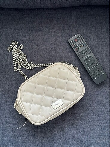 Bershka krem çanta - Görsel 2