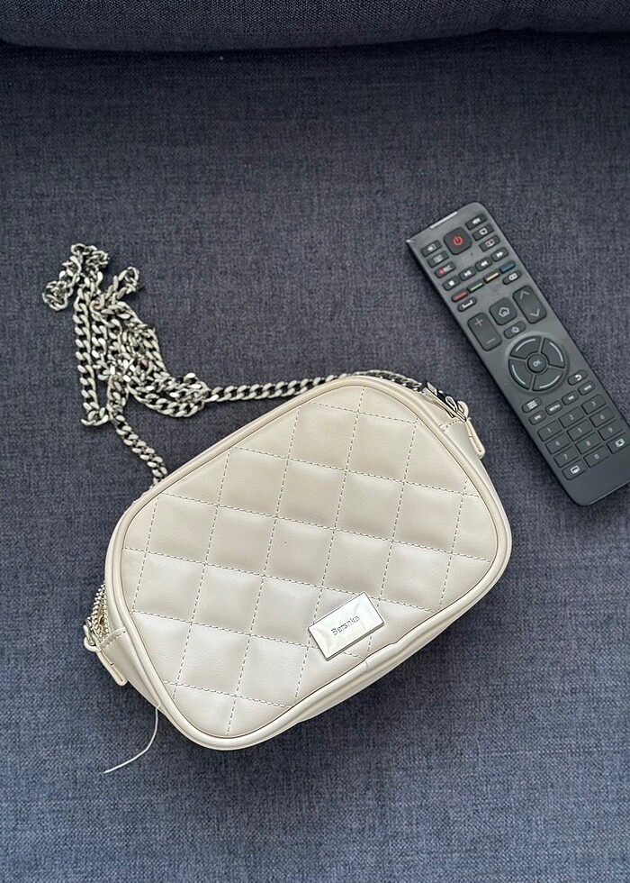 Bershka krem çanta - Görsel 2