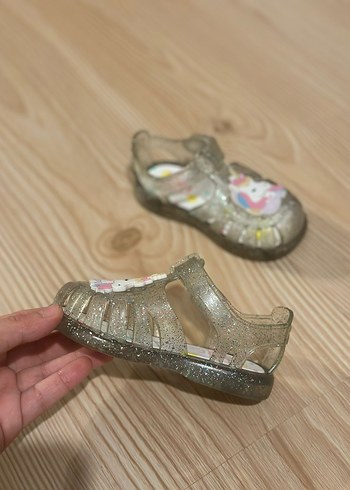 İgor 22 numaraGri Unicorn Detaylı Kız Çocuk Sandalet - Görsel 4