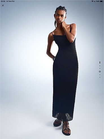 Bershka Dantelli elbise